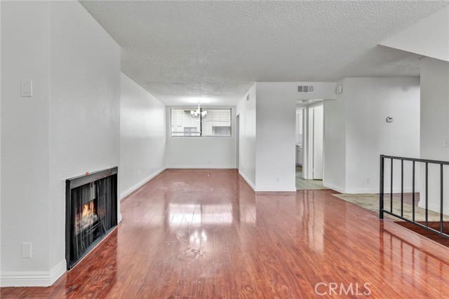 MLS #WS25168740 image #4