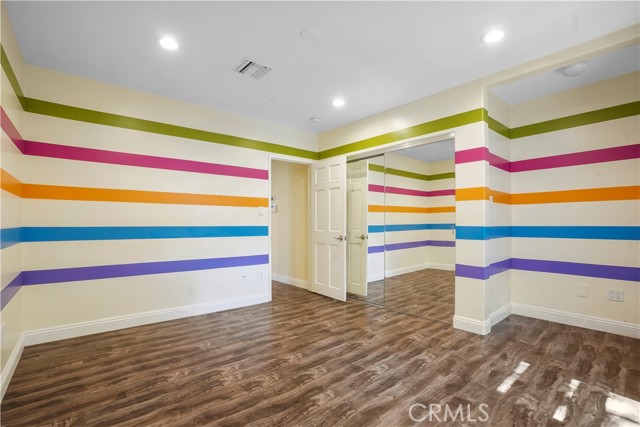 MLS #WS25168878 image #12