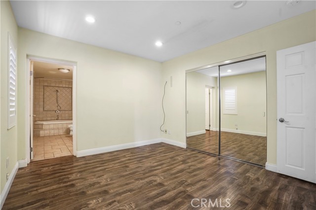 MLS #WS25168878 image #19