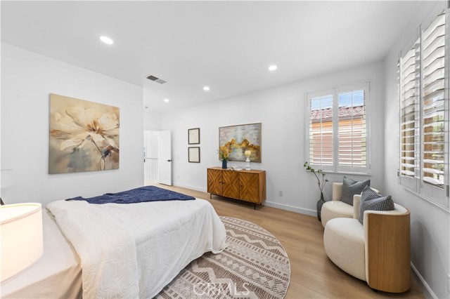 MLS #WS25168944 image #32