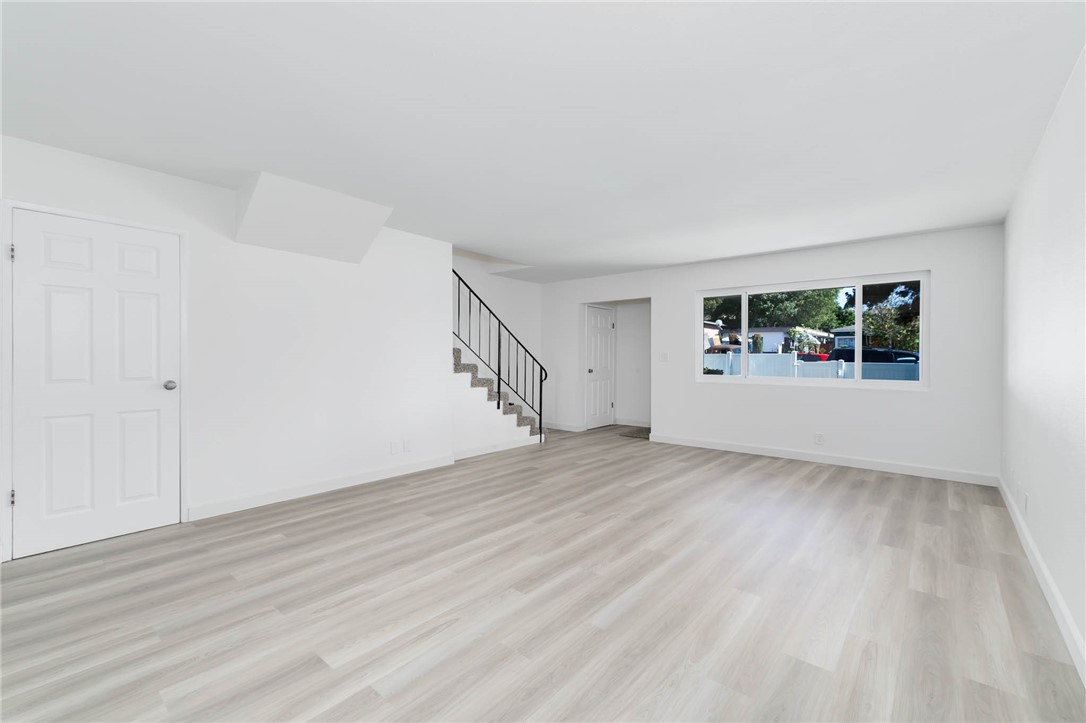 MLS #WS25170960 image #7