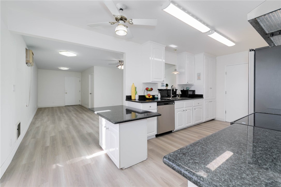 MLS #WS25170960 image #9