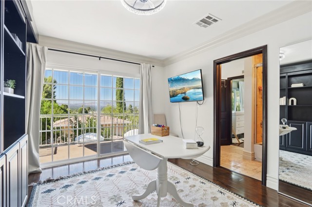 MLS #WS25171086 image #16