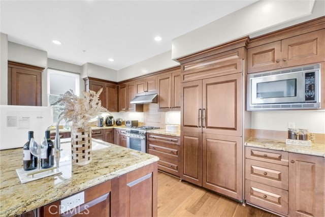 MLS #WS25171246 image #6