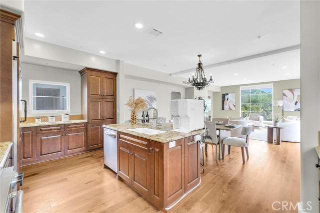 MLS #WS25171246 image #8