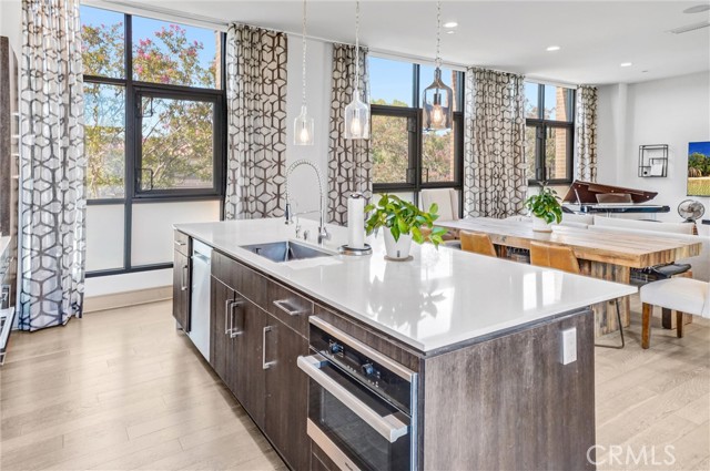 MLS #WS25171697 image #11