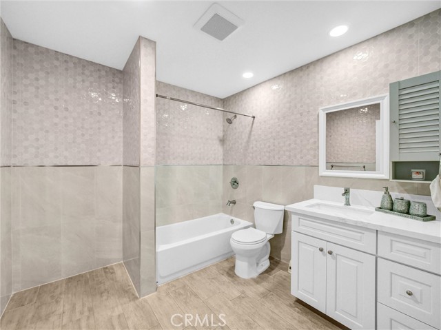 MLS #WS25171700 image #12