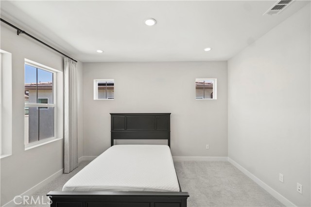 MLS #WS25172009 image #31