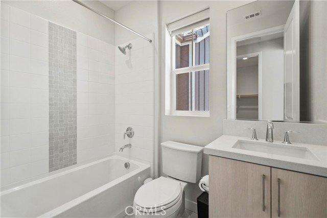 MLS #WS25172009 image #39