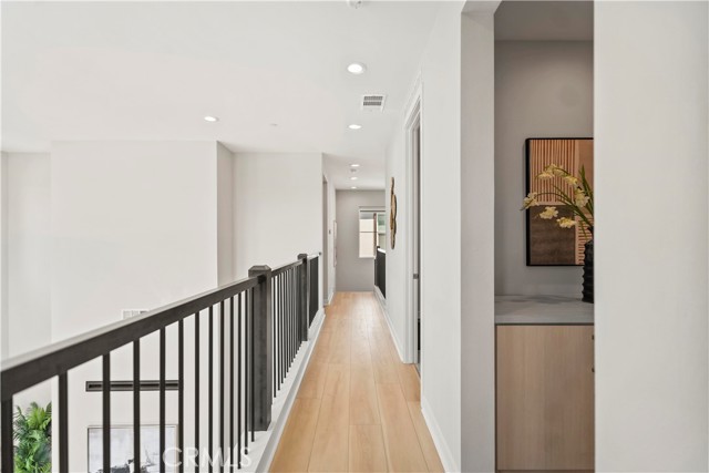 MLS #WS25172009 image #40