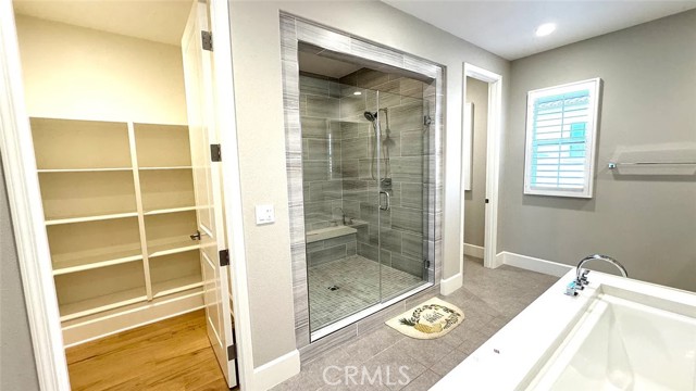 MLS #WS25172345 image #13