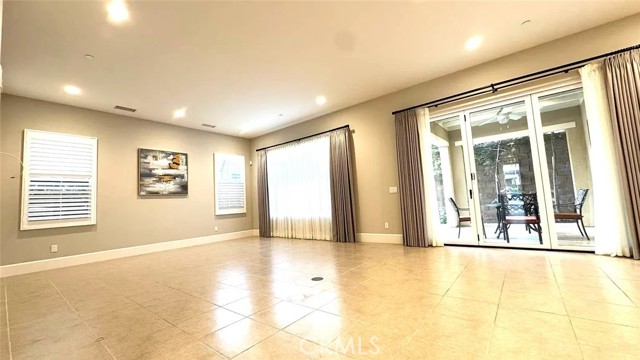 MLS #WS25172345 image #2