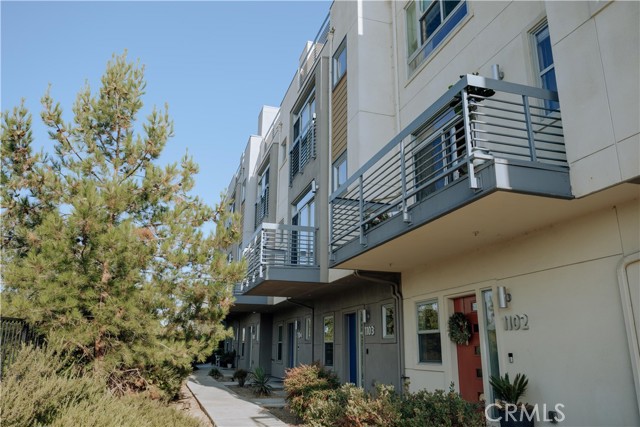 MLS #WS25172395 image #1