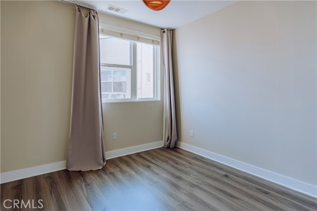 MLS #WS25172395 image #21