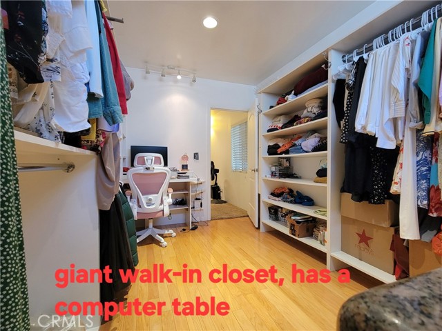 MLS #WS25172621 image #13