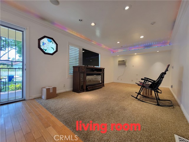 MLS #WS25172621 image #4