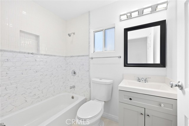 MLS #WS25173799 image #12