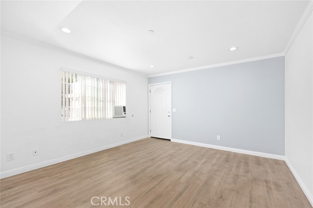 MLS #WS25173799 image #3