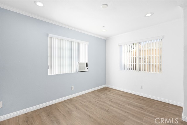 MLS #WS25173799 image #4