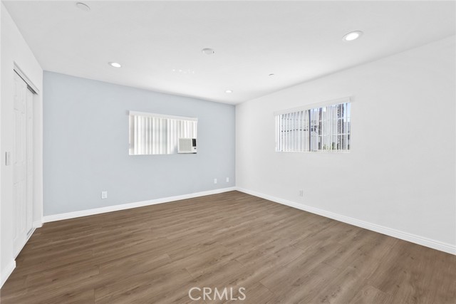 MLS #WS25173799 image #8