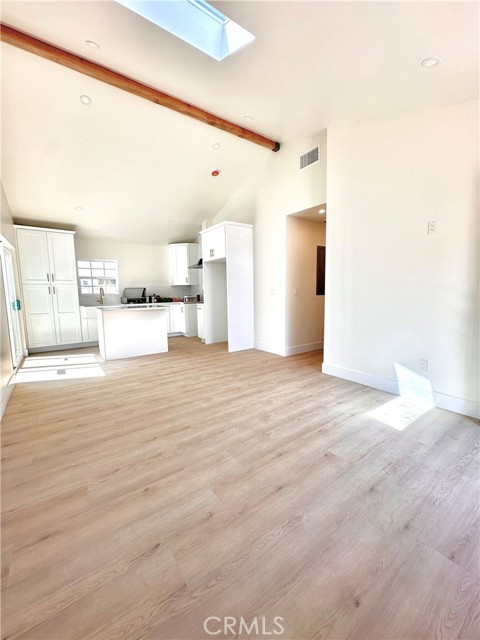 MLS #WS25174531 image #2