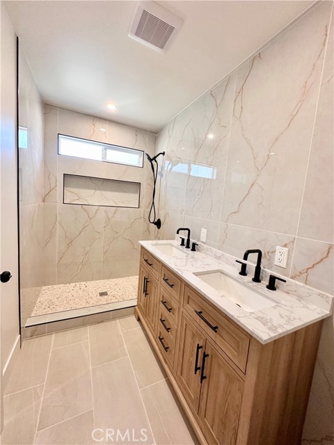 MLS #WS25174531 image #8