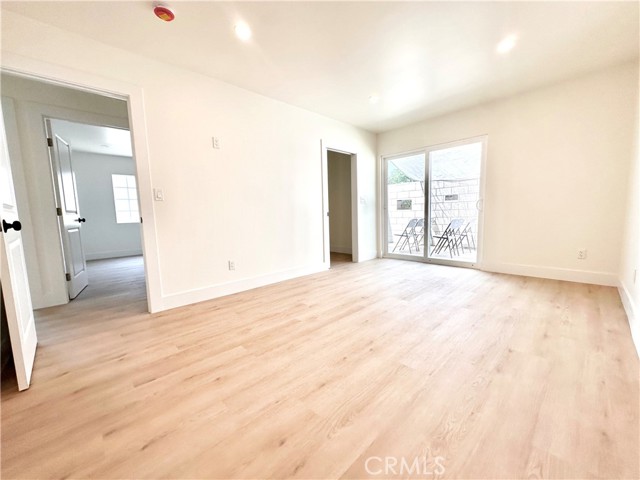 MLS #WS25174531 image #9