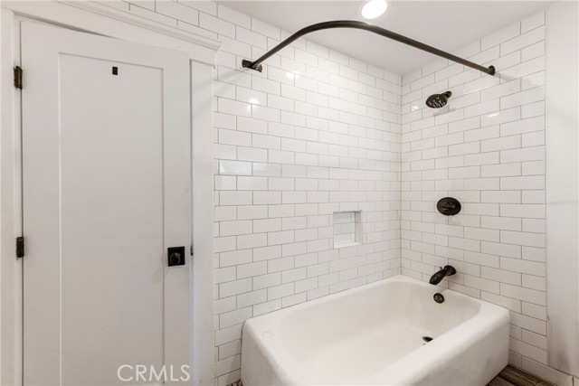 MLS #WS25175609 image #15