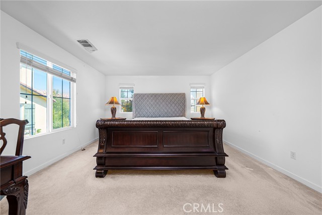 MLS #WS25176865 image #12