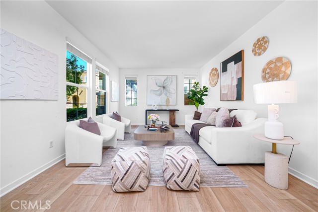 MLS #WS25176865 image #3