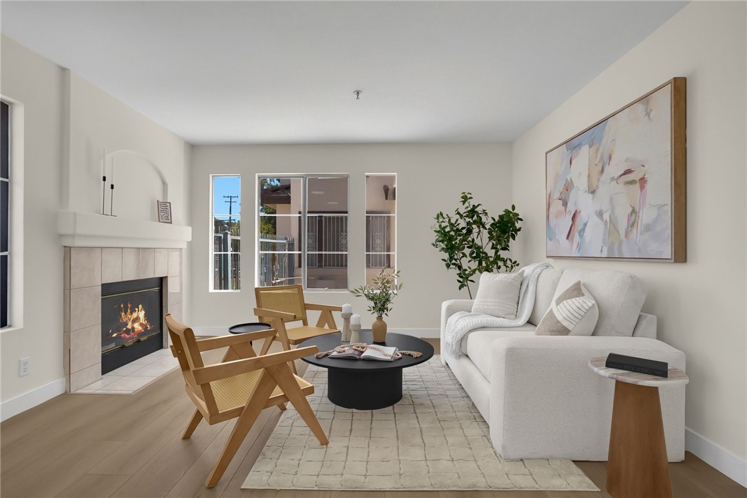 MLS #WS25176966 image #0