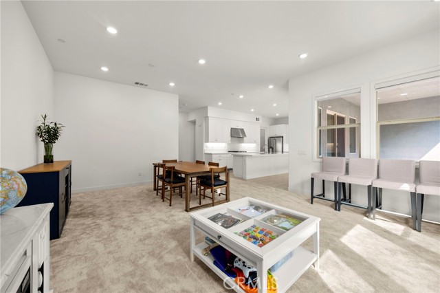 MLS #WS25176980 image #15