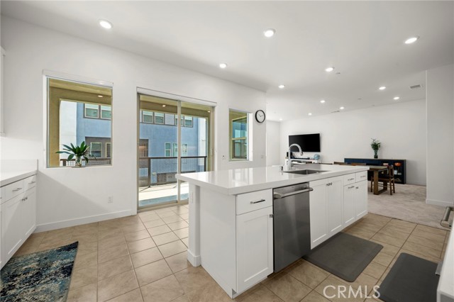 MLS #WS25176980 image #19