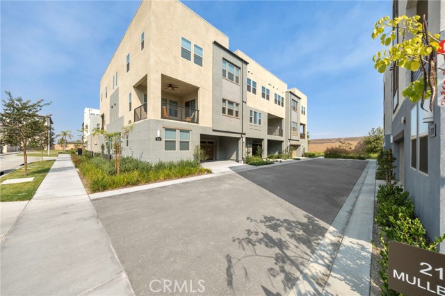 MLS #WS25176980 image #7