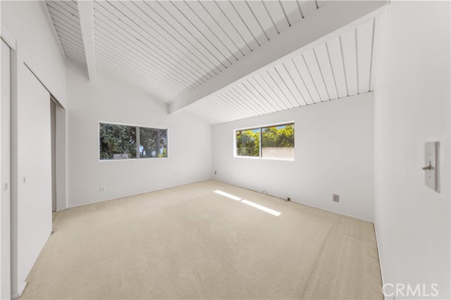 MLS #WS25177769 image #17