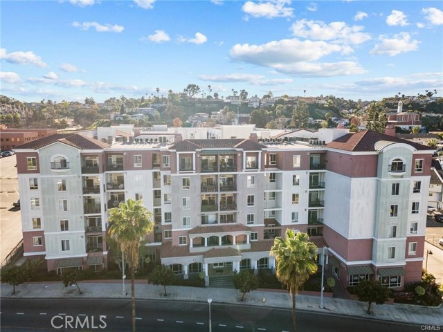 MLS #WS25179637 image #1