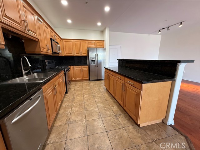 MLS #WS25179637 image #8