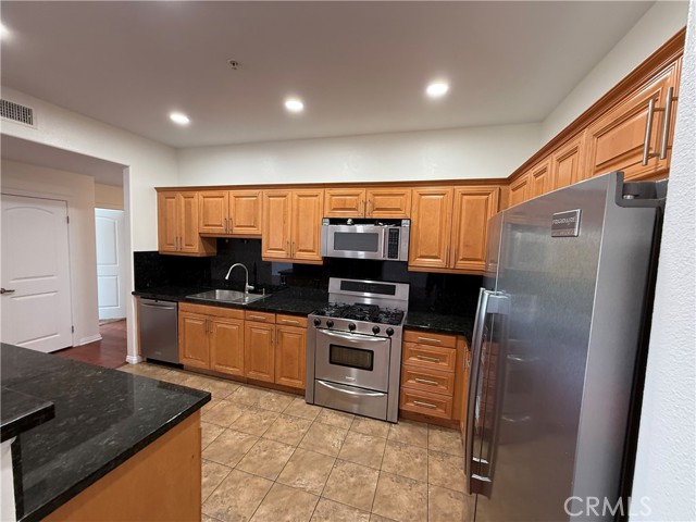 MLS #WS25179637 image #9