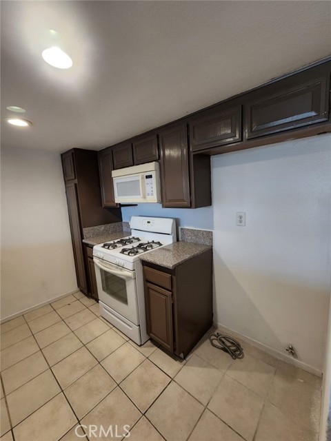 MLS #WS25182338 image #1