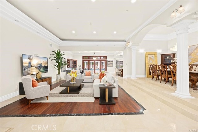 MLS #WS25182403 image #8