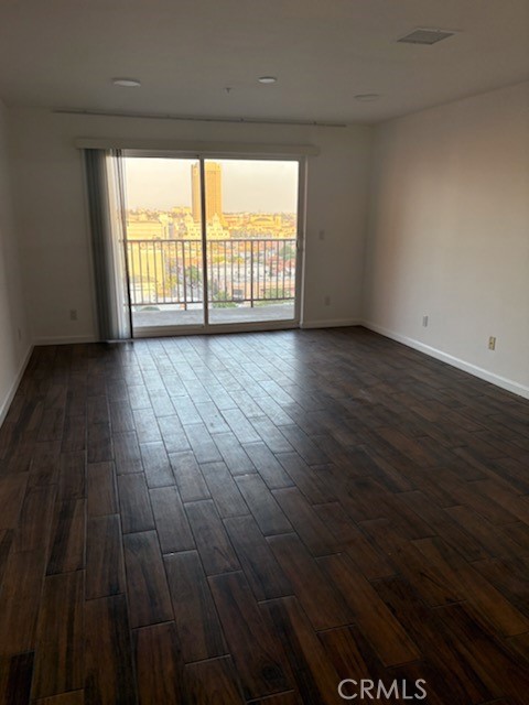 MLS #WS25182685 image #5