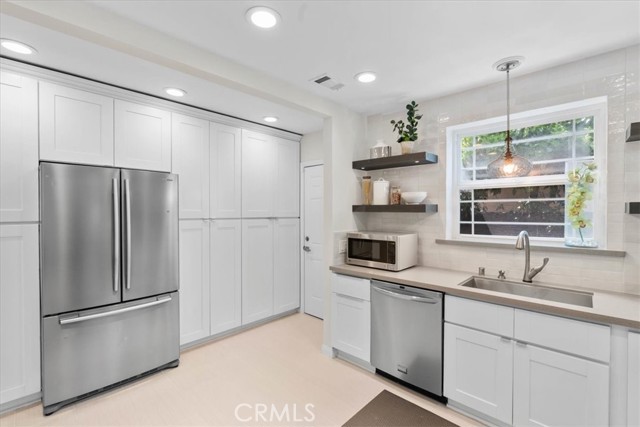 MLS #WS25183628 image #10