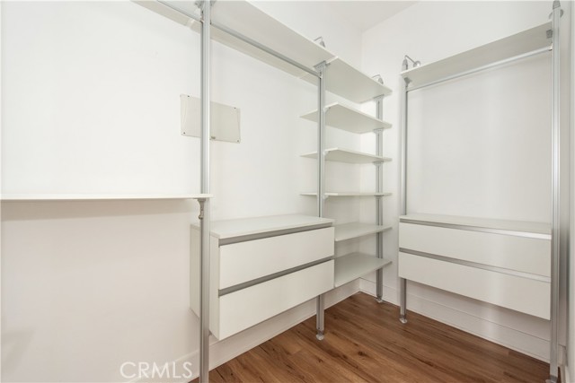 MLS #WS25184128 image #14