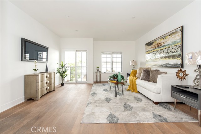 MLS #WS25184128 image #4