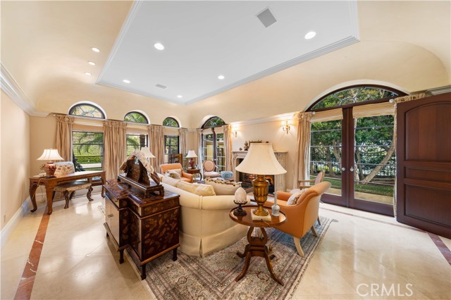 MLS #WS25184322 image #24