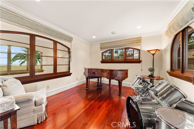 MLS #WS25184322 image #42