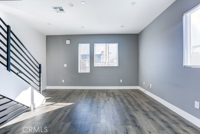 MLS #WS25184758 image #13