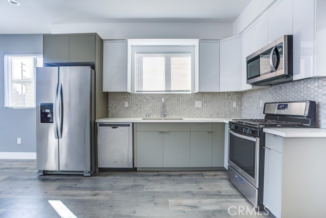 MLS #WS25184930 image #16