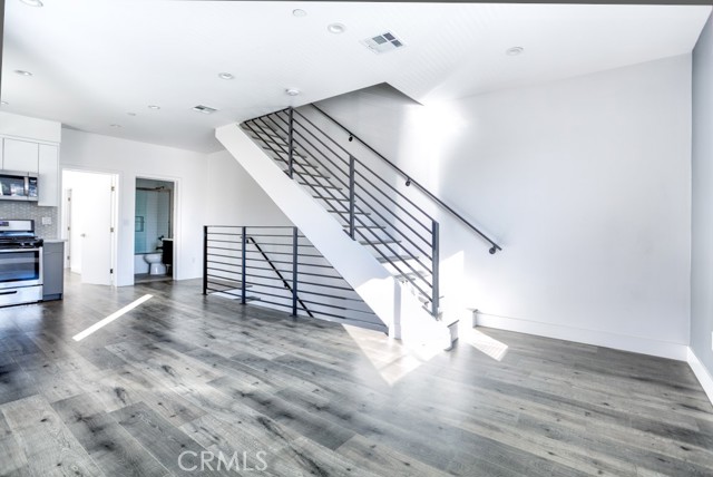 MLS #WS25184930 image #18