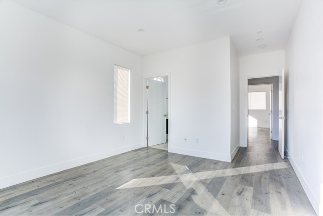 MLS #WS25184930 image #25